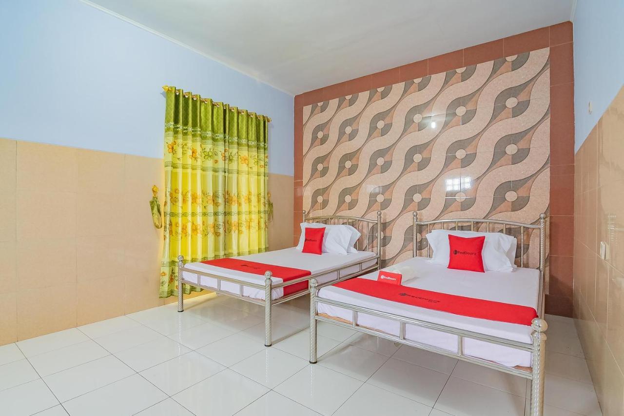 Reddoorz Syariah @ Tambak Mekar Street Subang Hotel Djalantjagak Kültér fotó